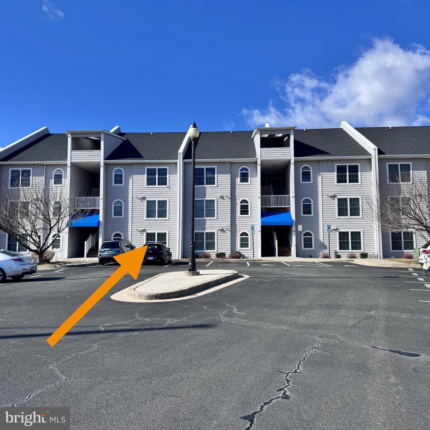 12 Mcmullens Wharf Ct #1b Property Photo
