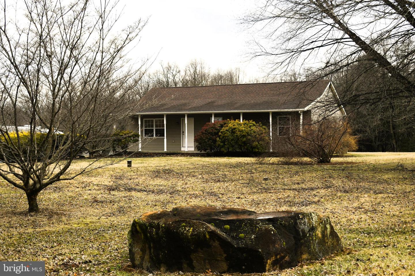 633 Connelly Rd Property Photo