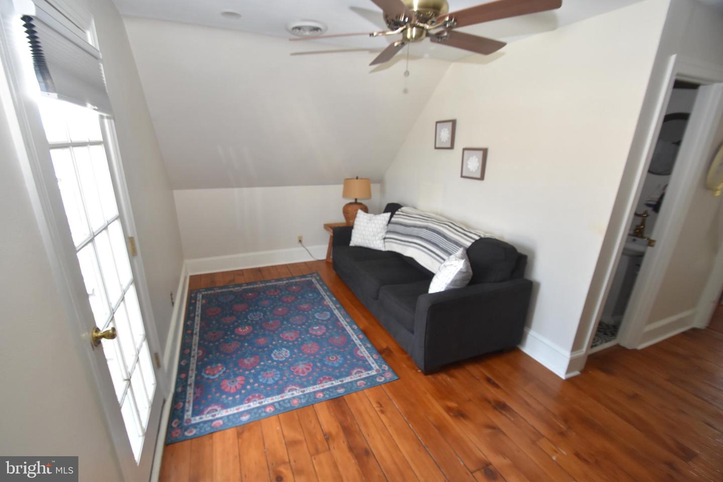 104 Bohemia Ave Property Photo 9
