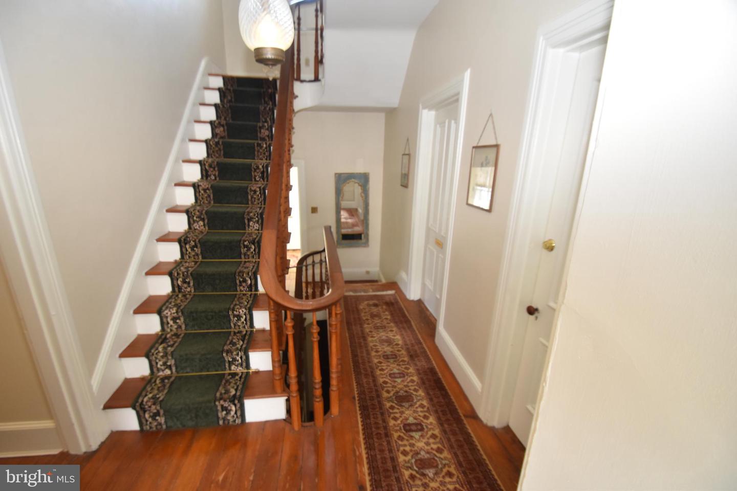 104 Bohemia Ave Property Photo 18