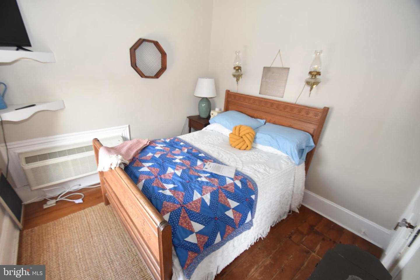 104 Bohemia Ave Property Photo 23