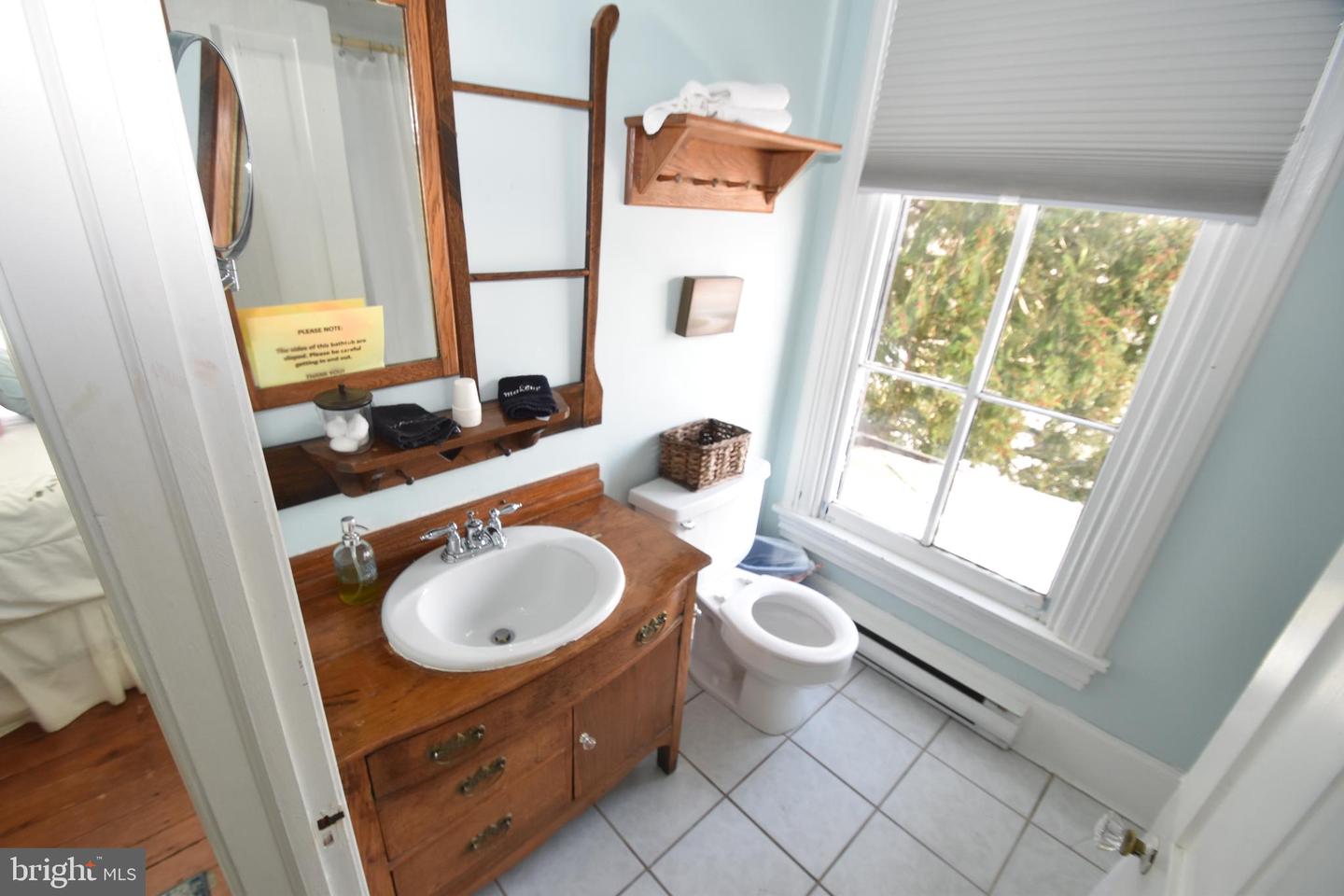 104 Bohemia Ave Property Photo 34