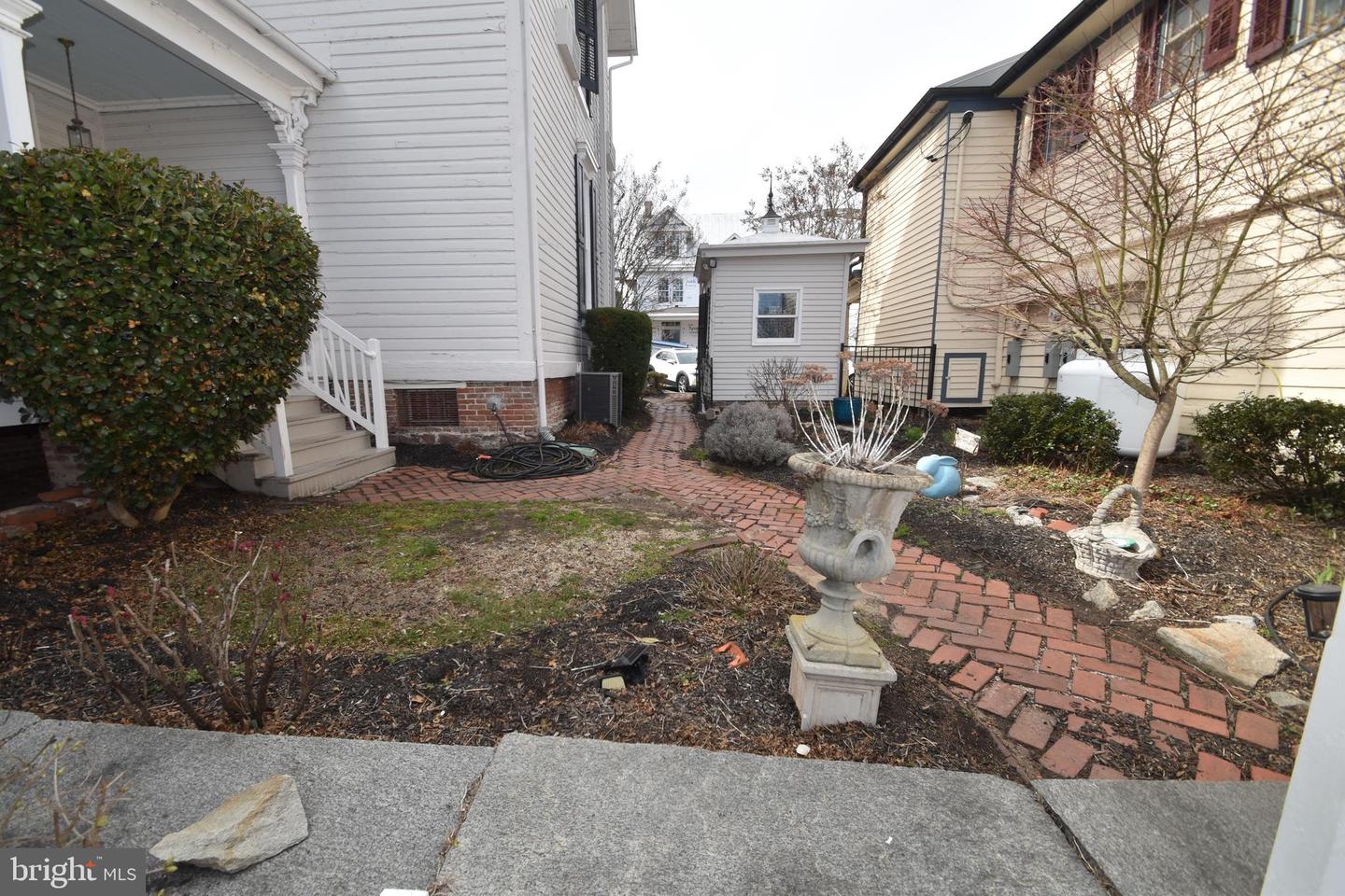 104 Bohemia Ave Property Photo 82
