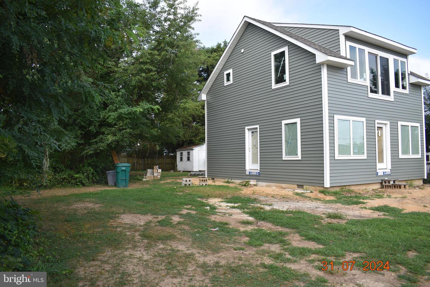 31 Riverview Ave Property Photo