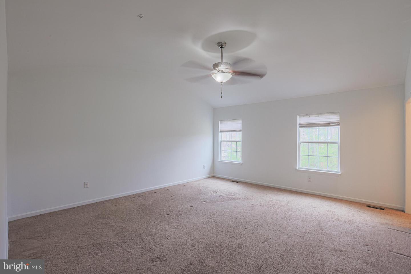 596 Claiborne Rd Property Photo 17