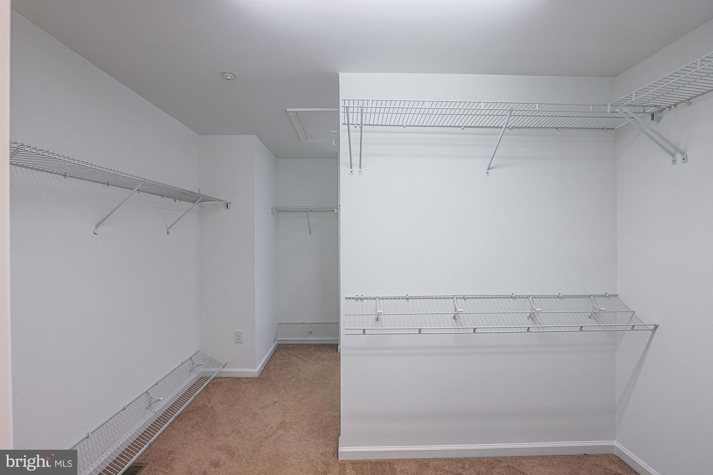 596 Claiborne Rd Property Photo 20
