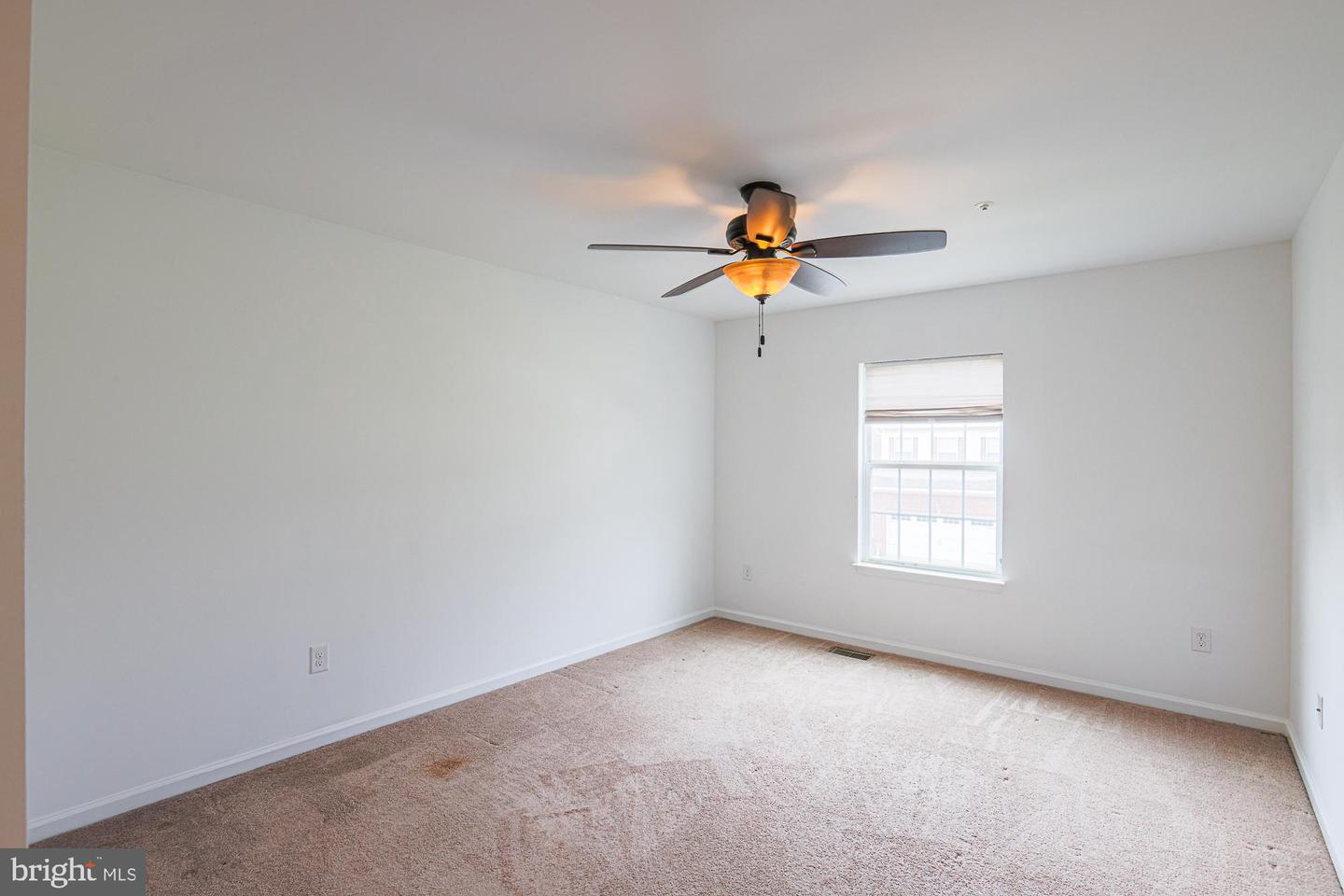 596 Claiborne Rd Property Photo 24
