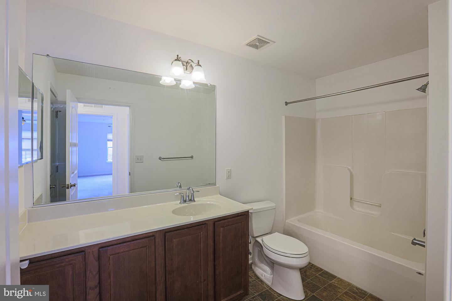 596 Claiborne Rd Property Photo 25
