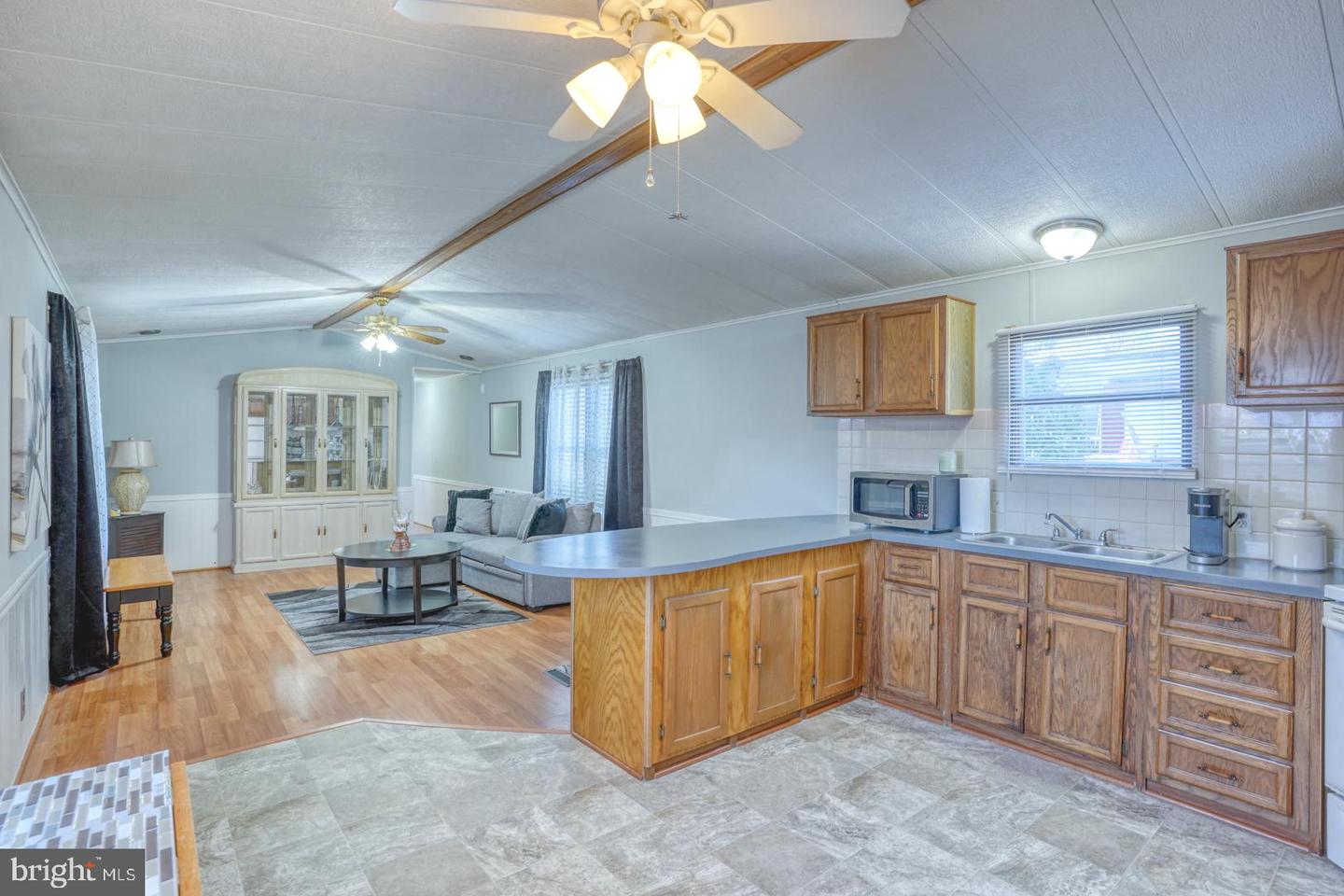 8 Rockcreek Dr Property Photo 1