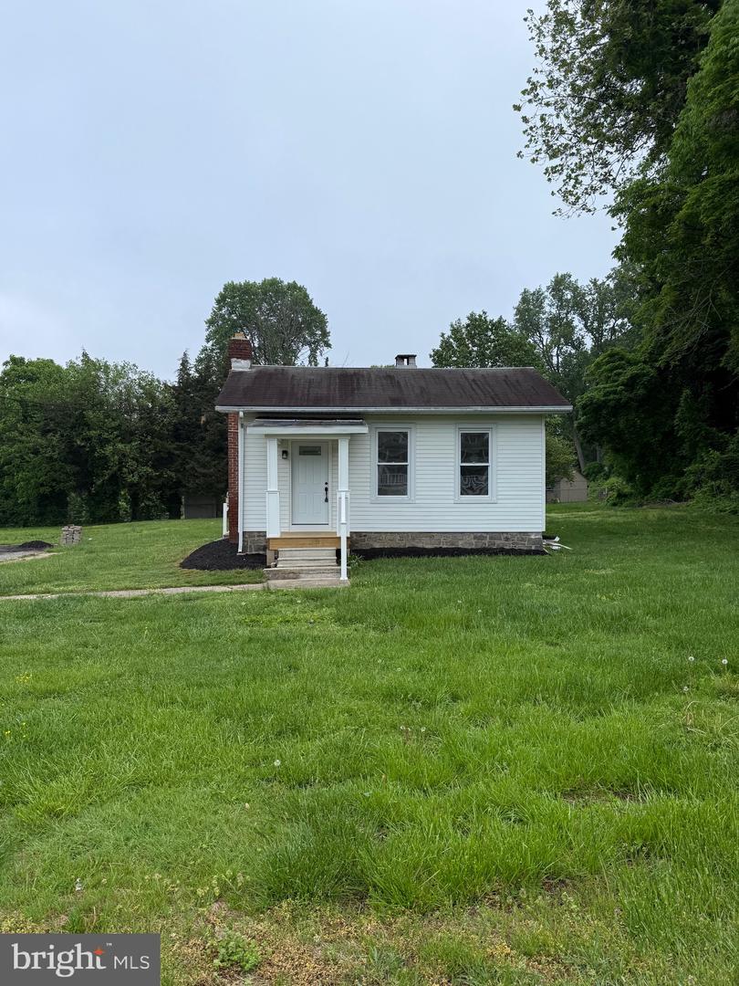 1423 Clayton St Property Photo 1