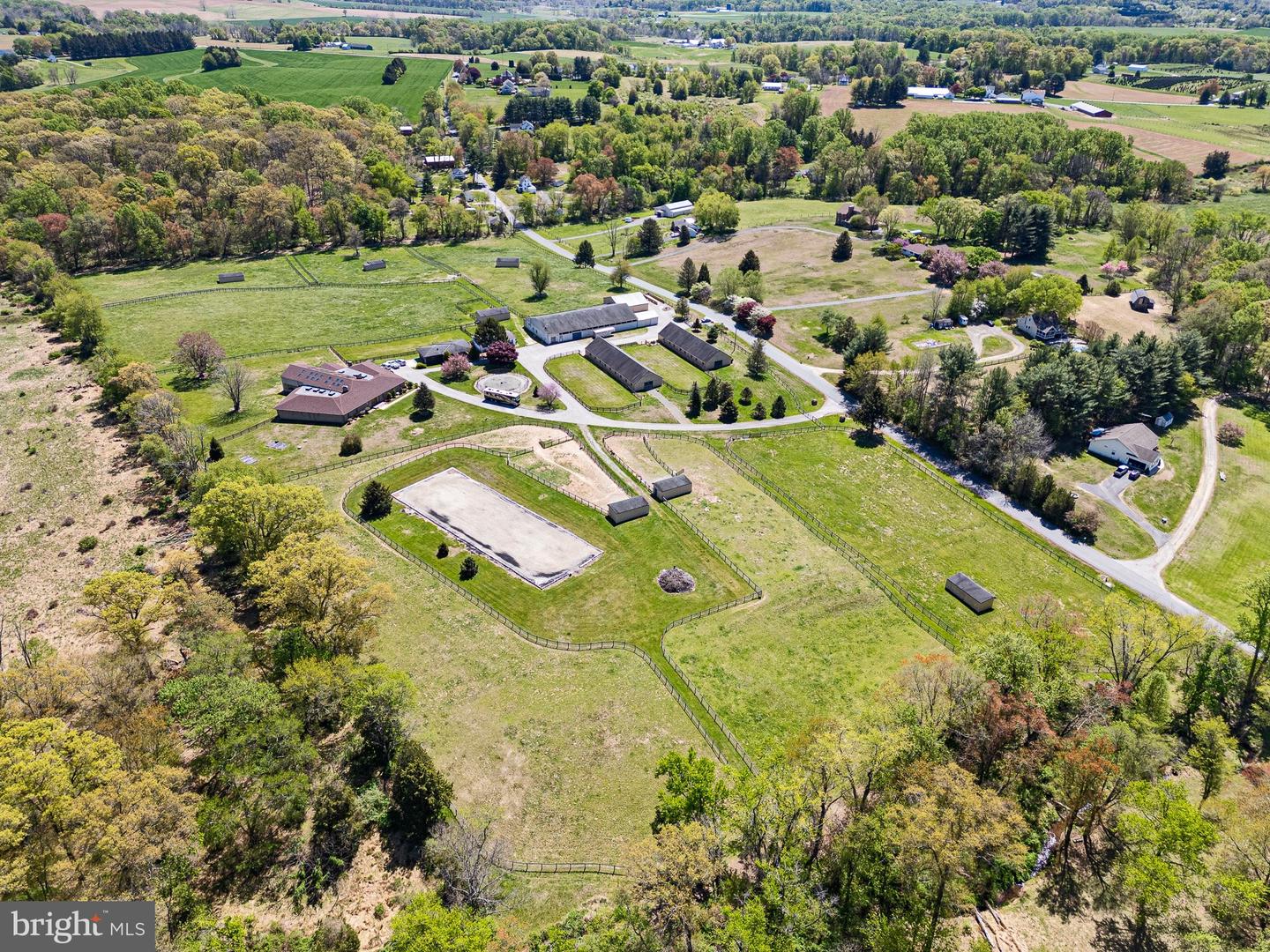 211 Woolens Rd Property Photo 4