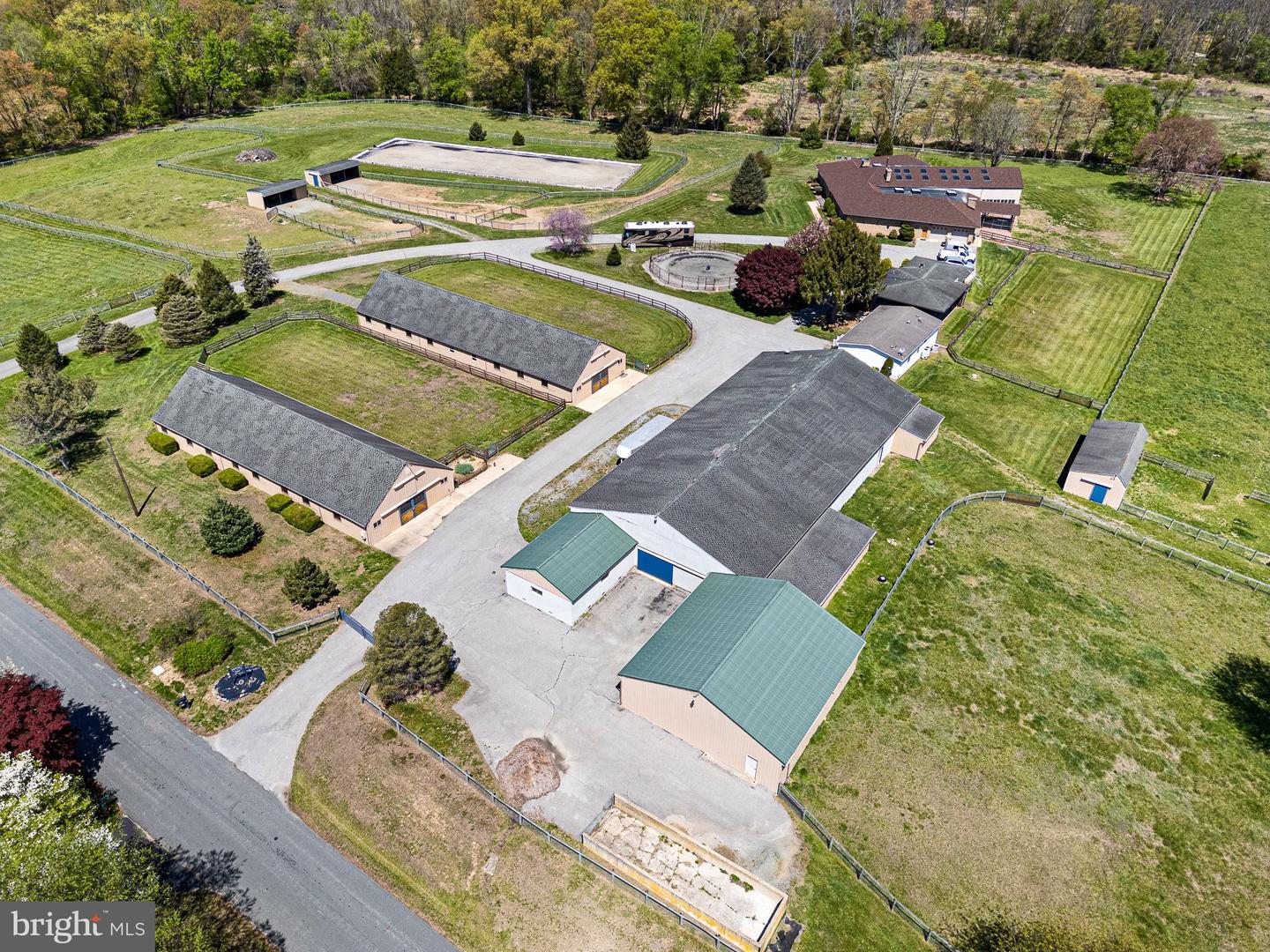 211 Woolens Rd Property Photo 9