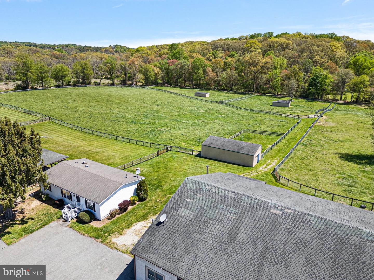 211 Woolens Rd Property Photo 14
