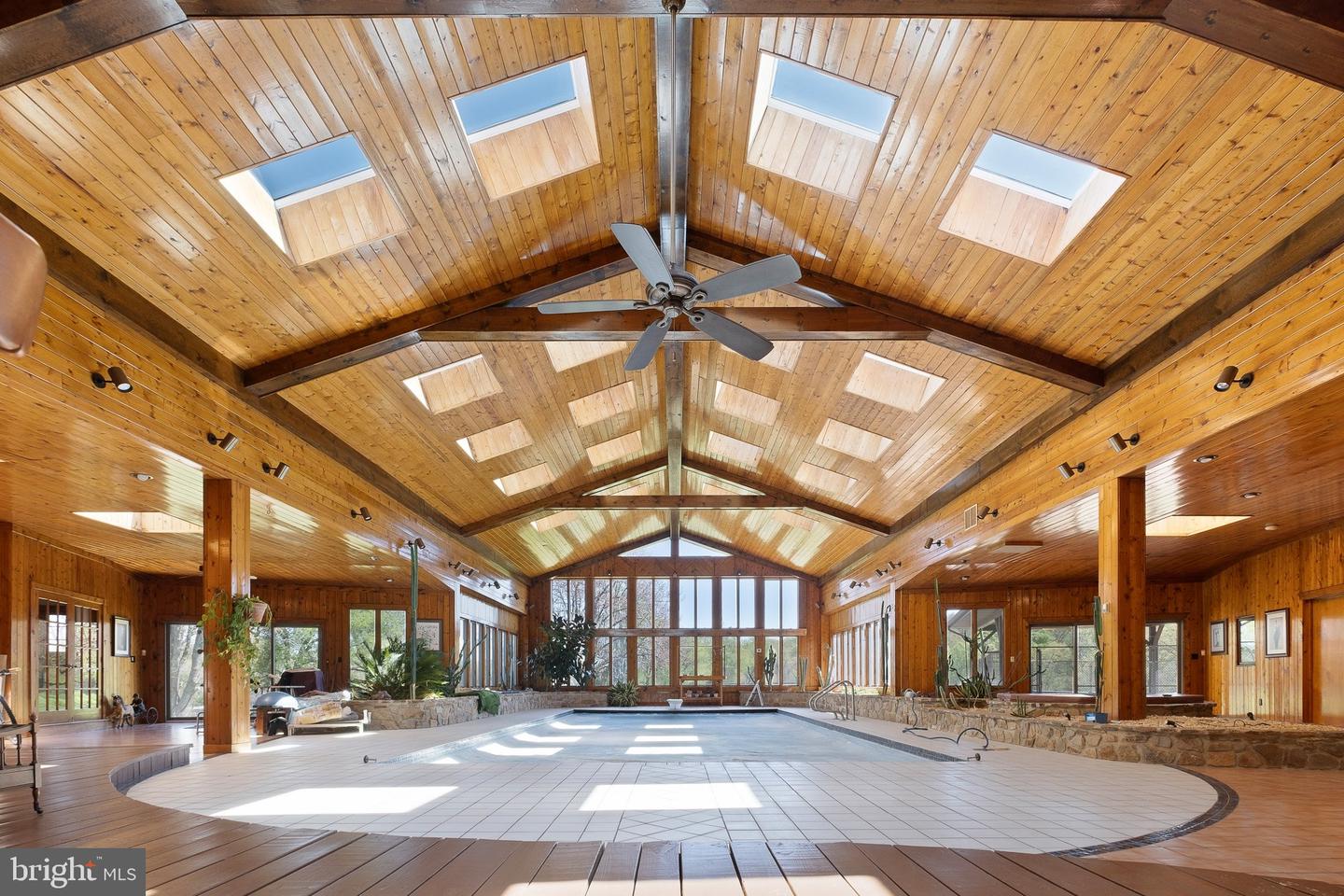 211 Woolens Rd Property Photo 18