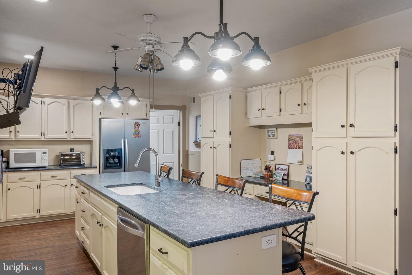 211 Woolens Rd Property Photo 33