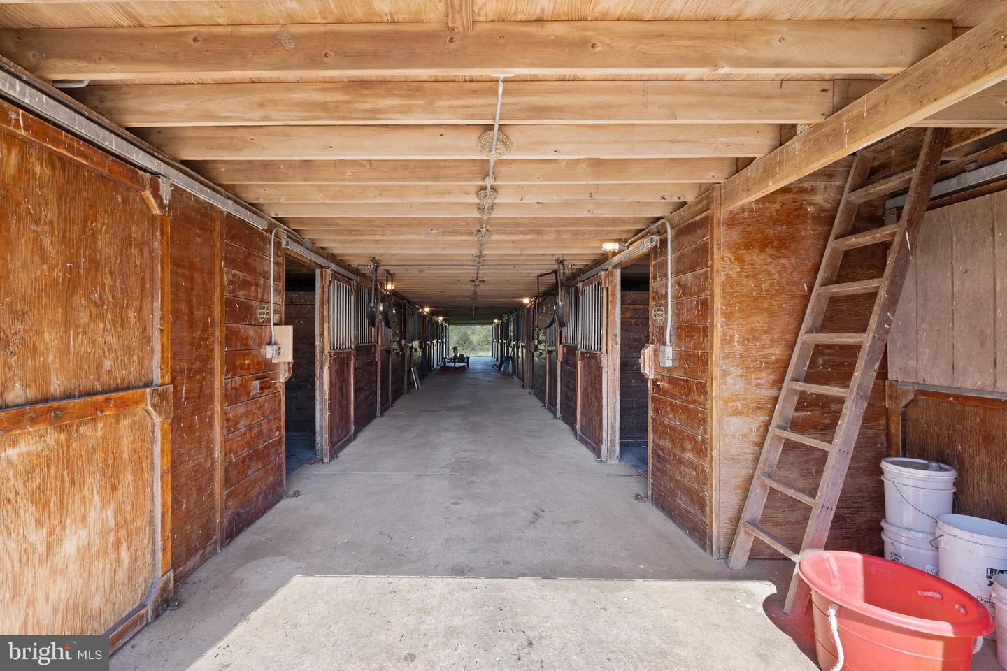 211 Woolens Rd Property Photo 45