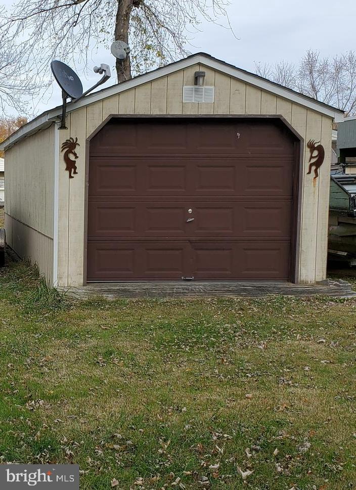 92 Property Photo 1