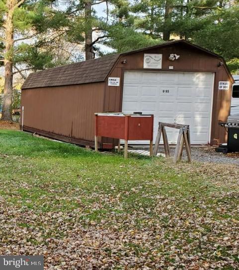 92 Property Photo 1