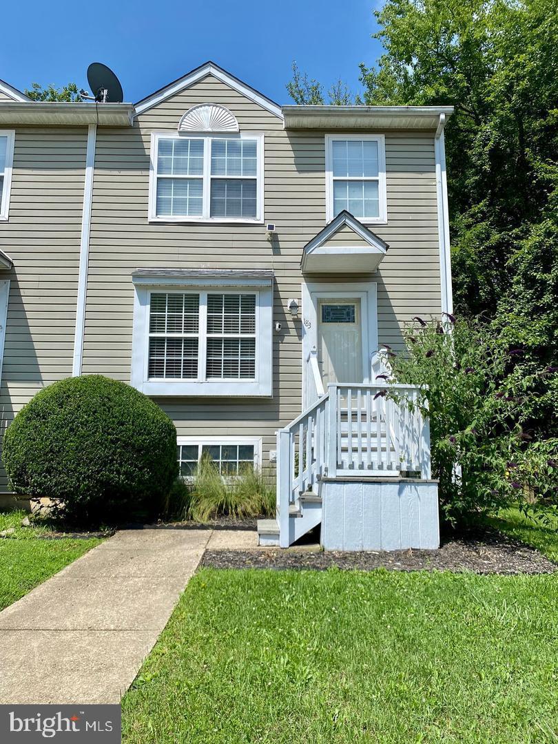 183 MAHOGANY DR
