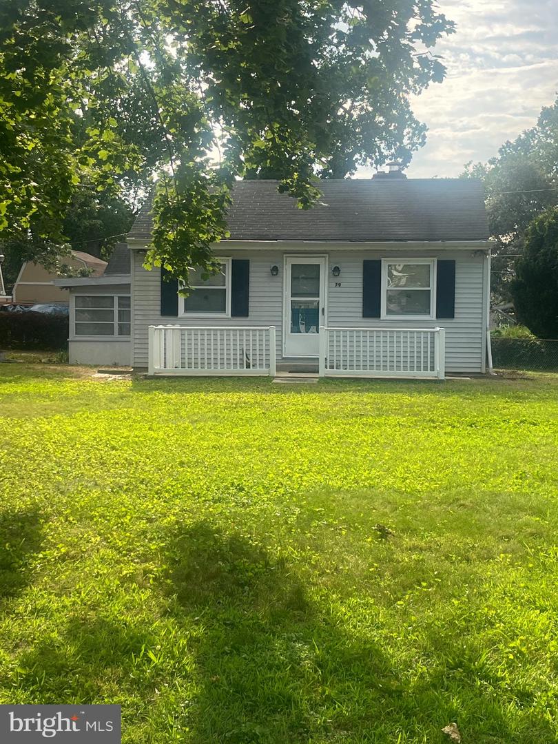 79 Riverview Ave Property Photo 1