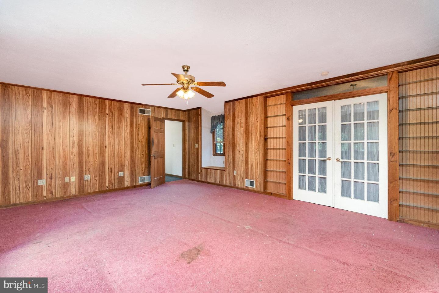 80 Parkside Dr Property Photo 16