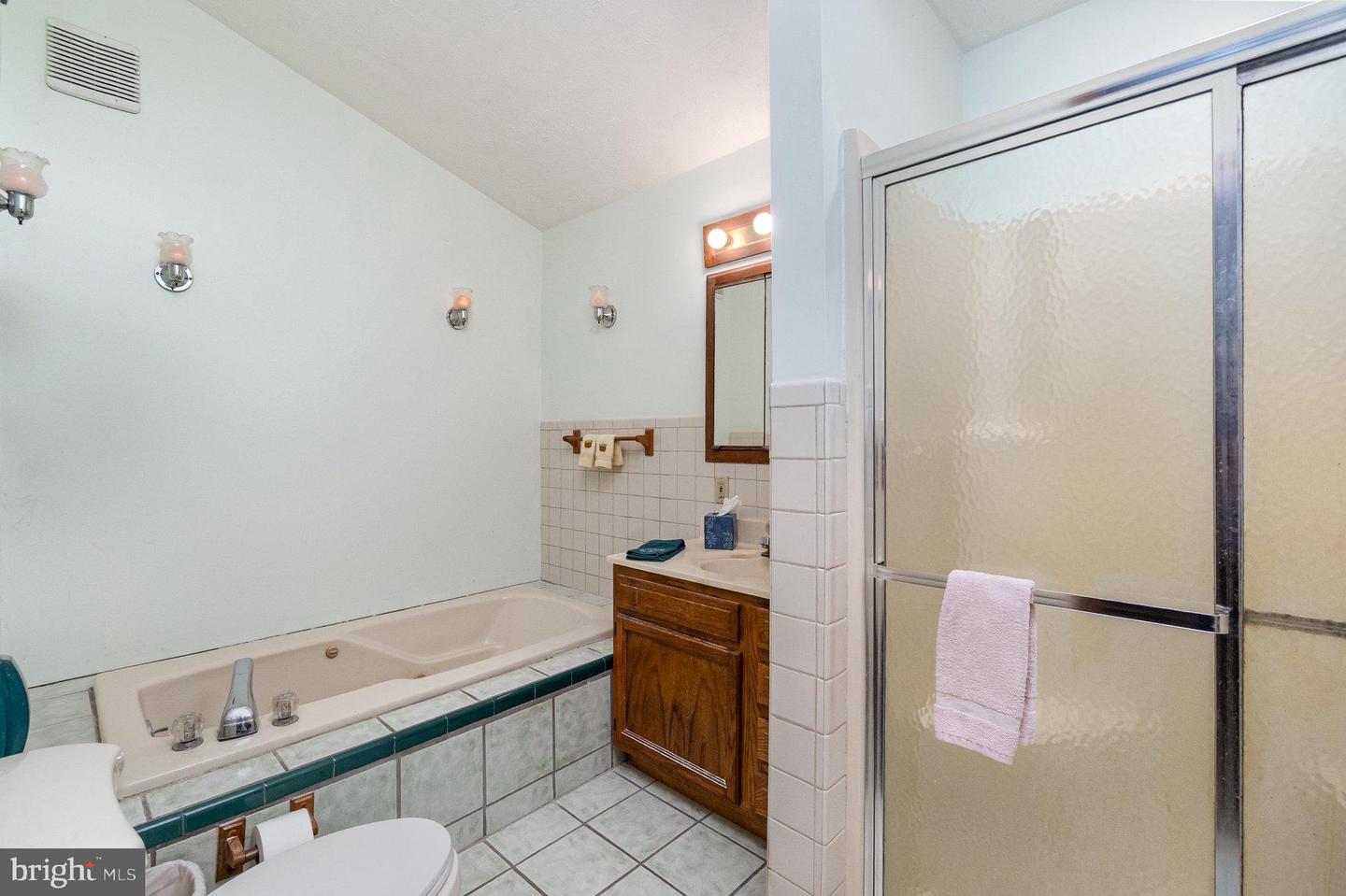 80 Parkside Dr Property Photo 22