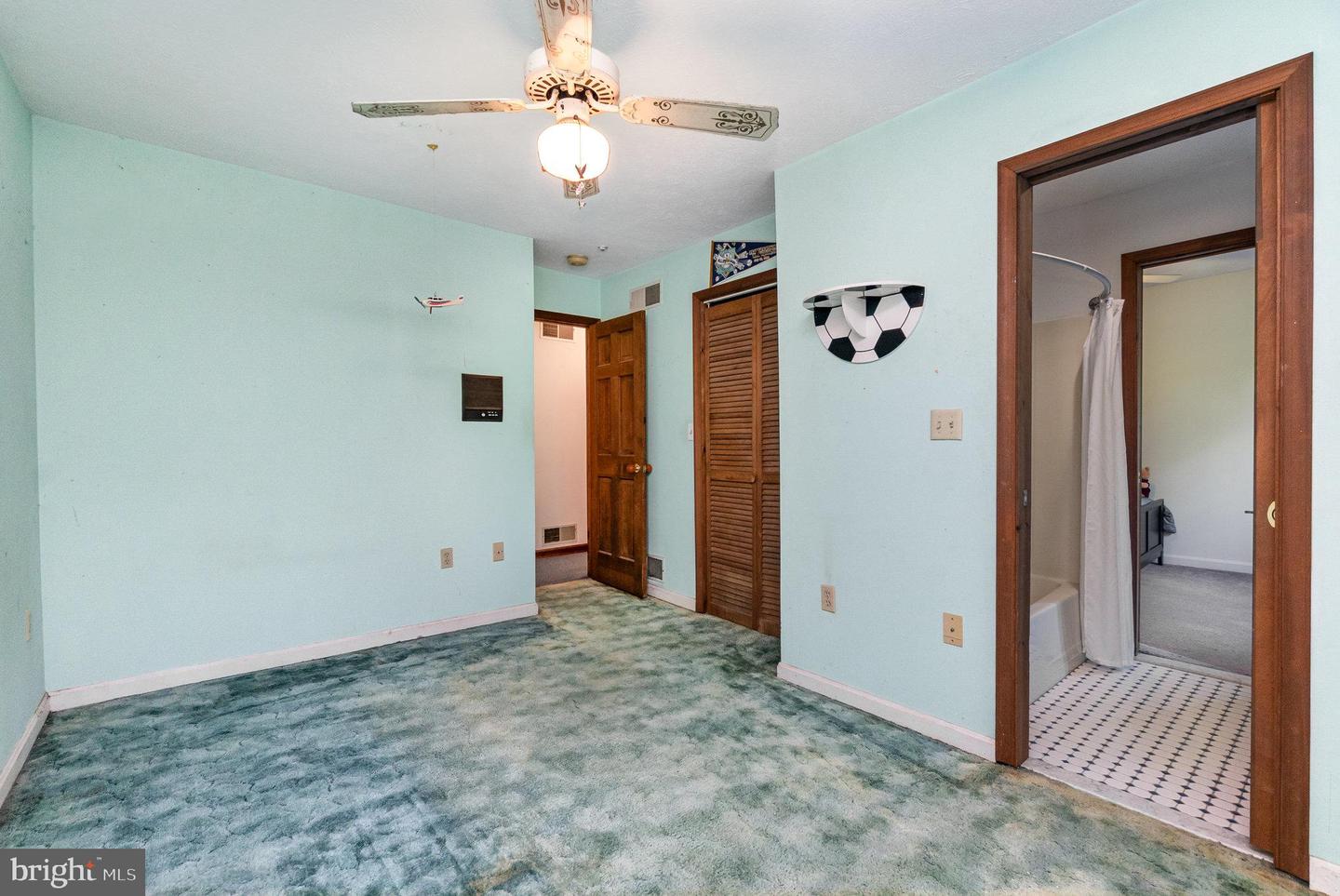 80 Parkside Dr Property Photo 24