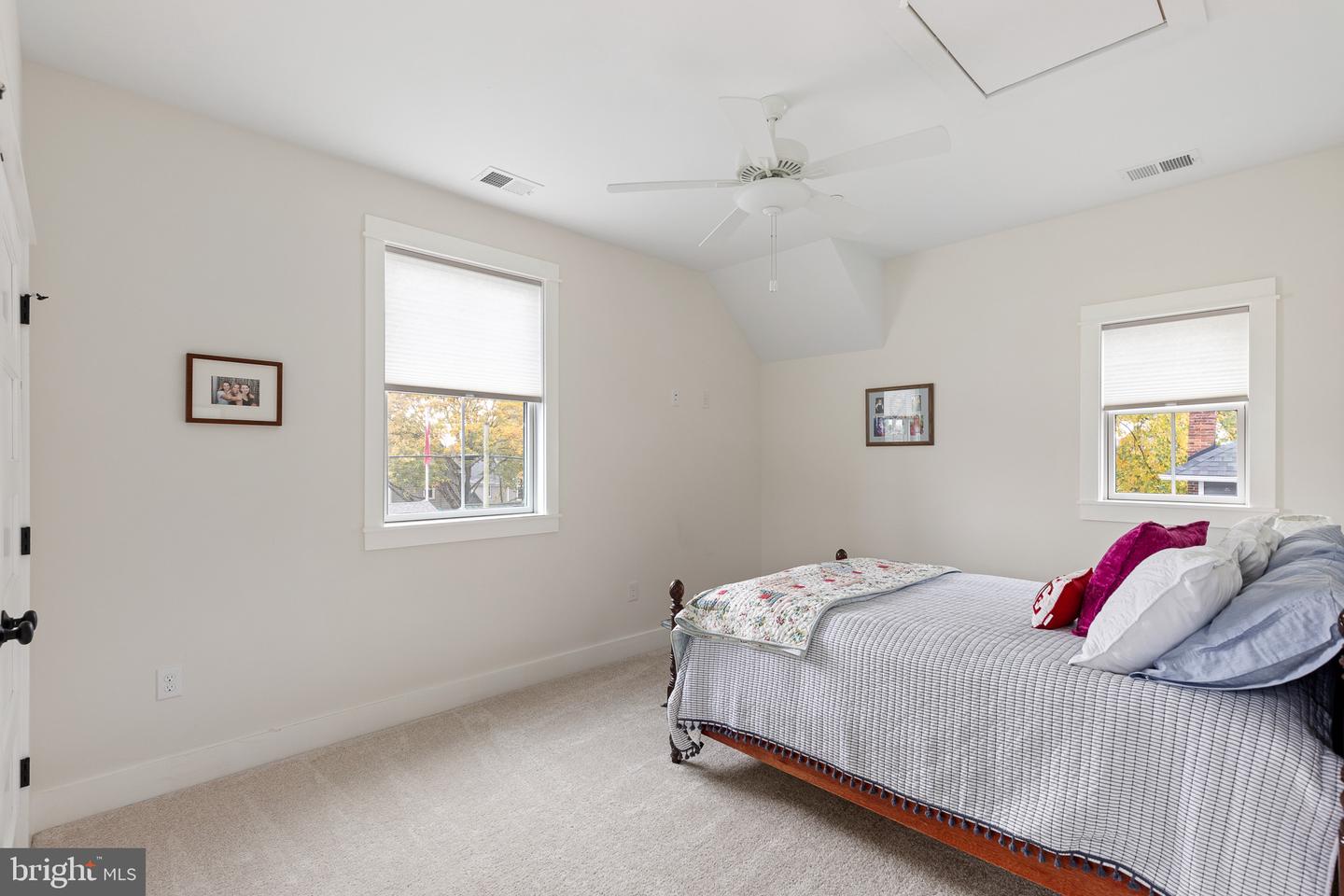 330 Cecil Street Property Photo 29