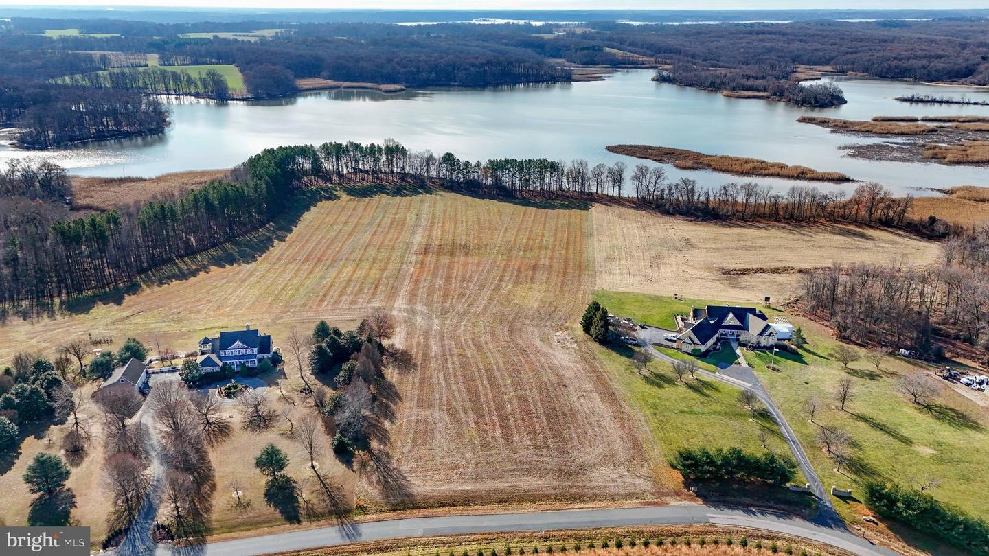 POND CREEK LN