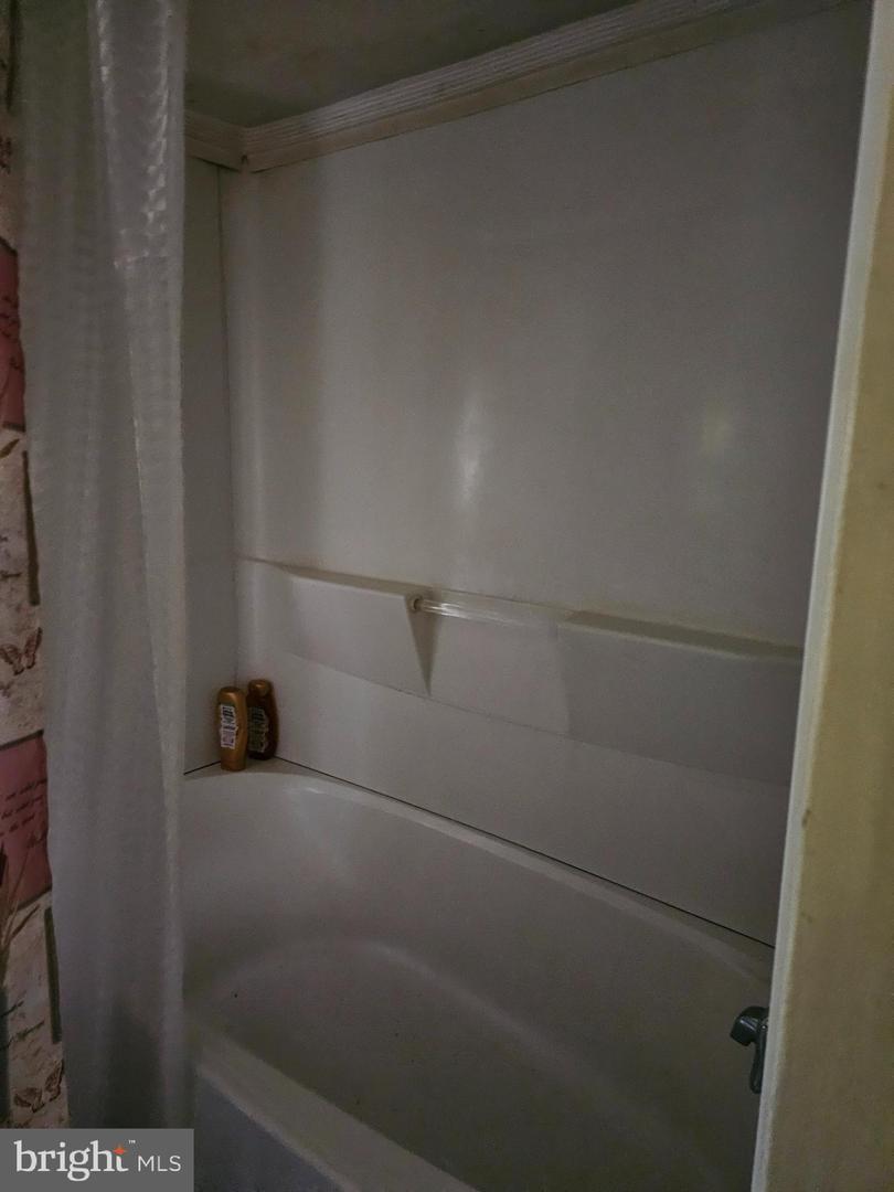 59 Property Photo 9
