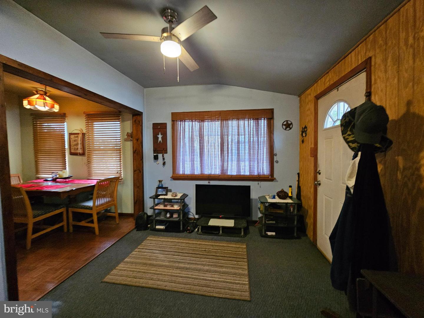 59 Property Photo 17