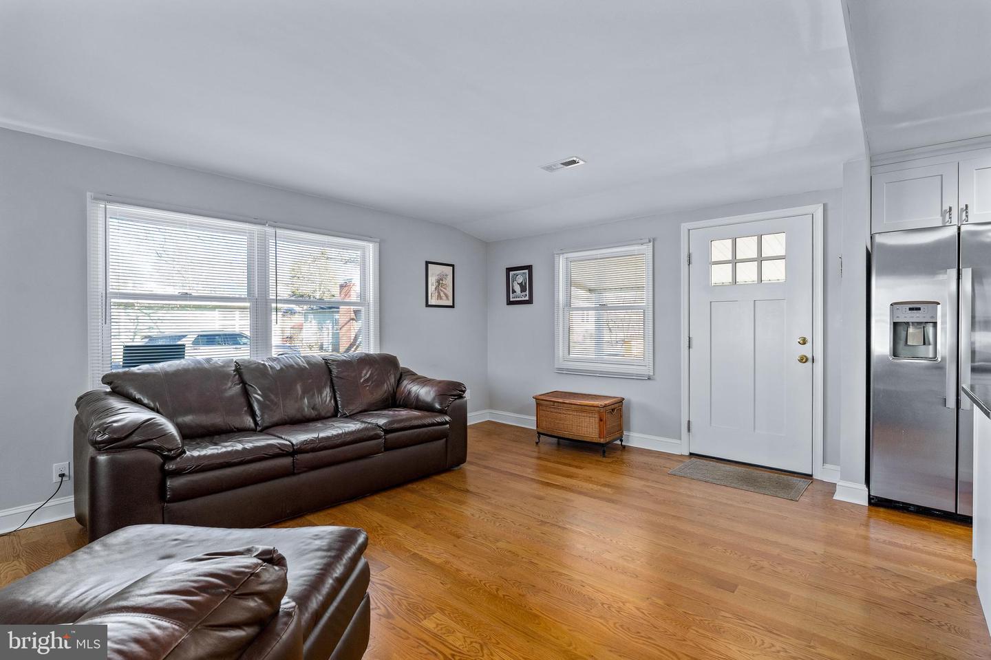 16 Florida Ave Property Photo 3