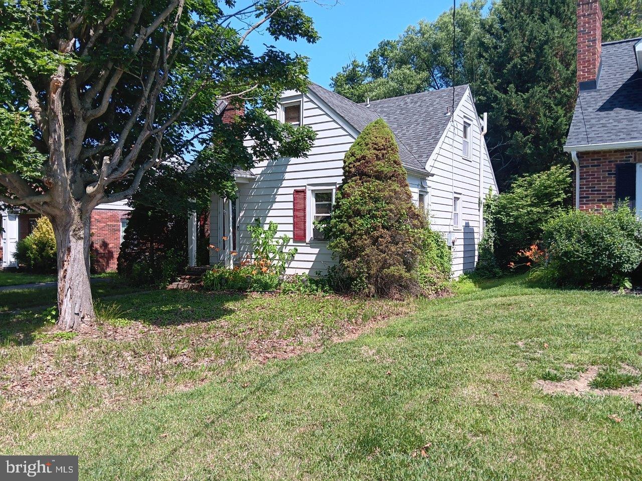 27 Haines Ave Property Photo 1