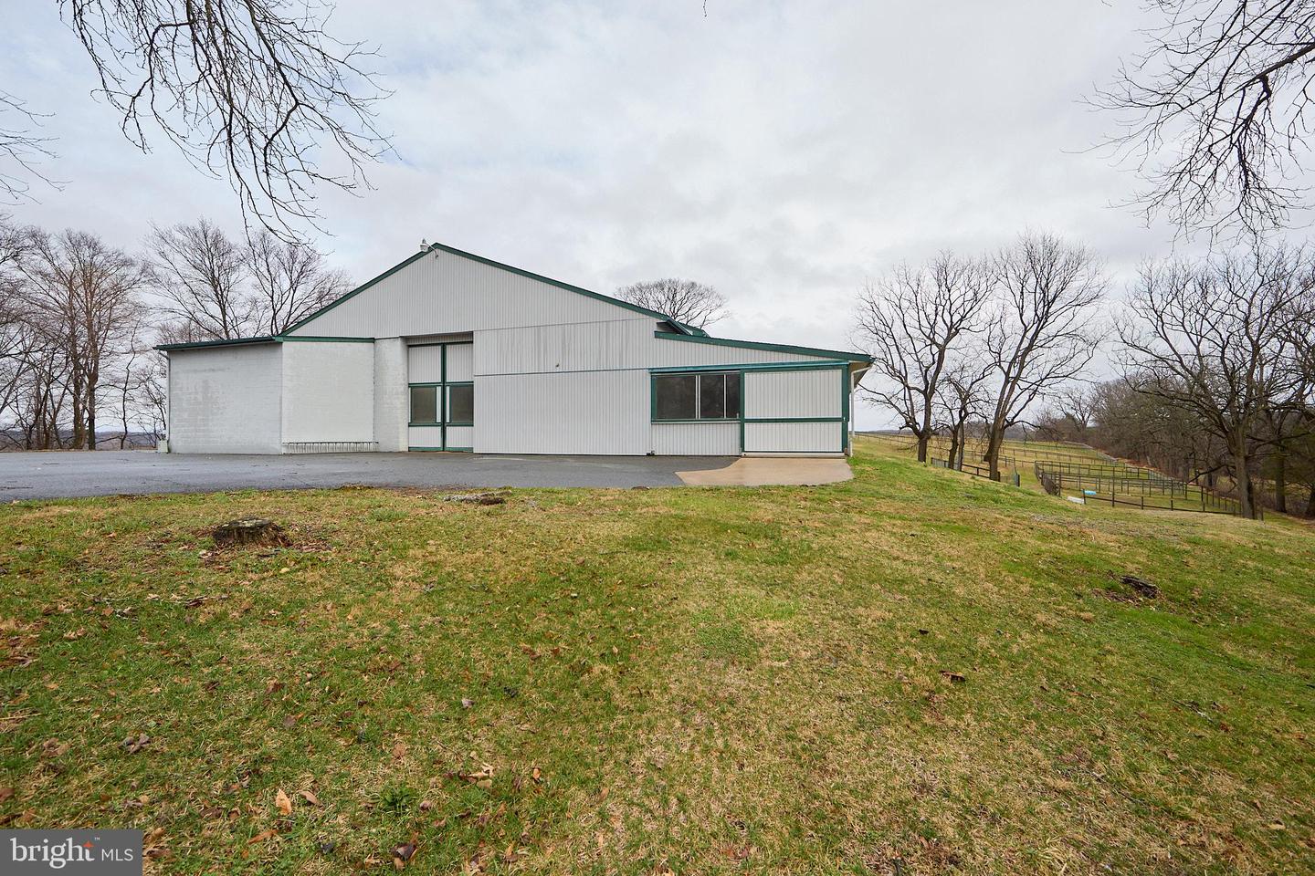 1089 Nesbitt Rd Property Photo 45