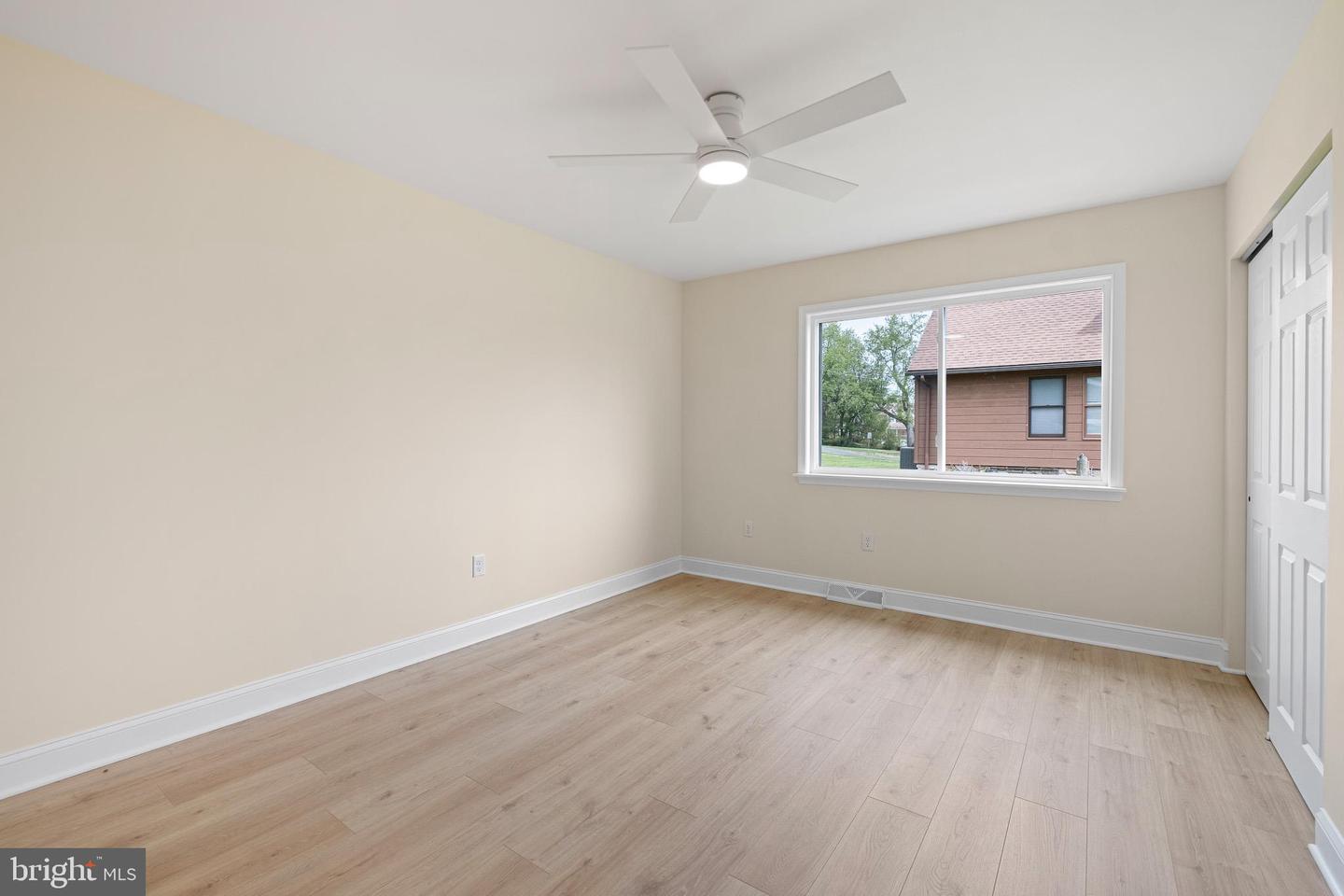 192 Rolling Ave Property Photo 35