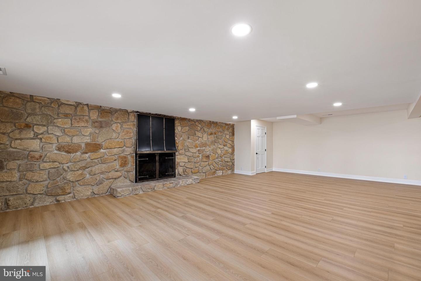 192 Rolling Ave Property Photo 47