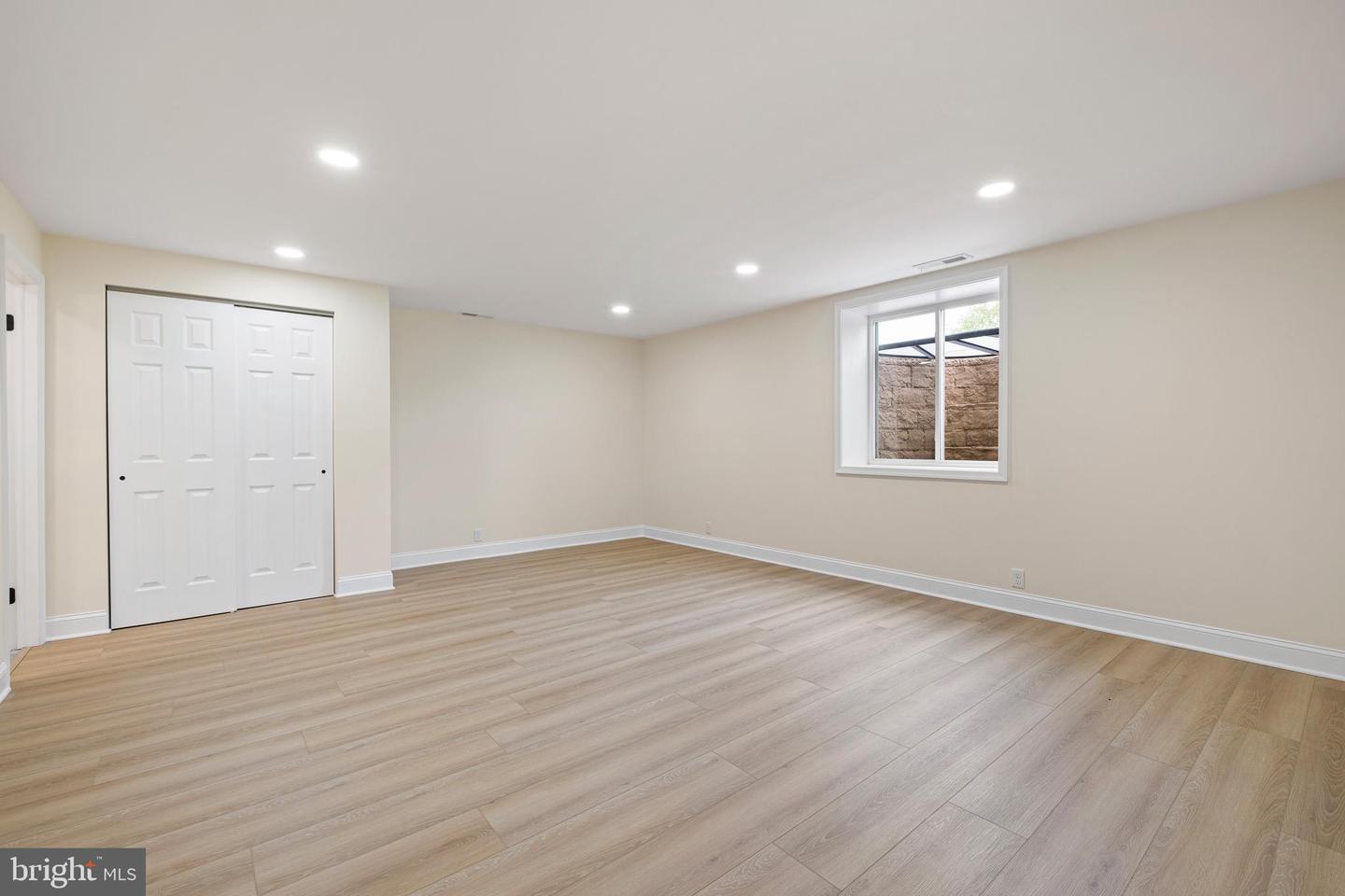 192 Rolling Ave Property Photo 53