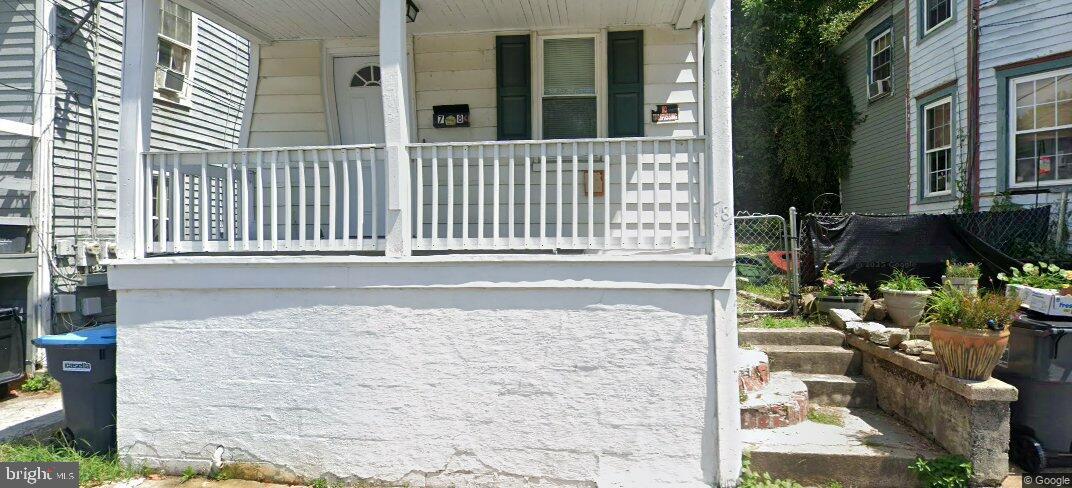78 Main St Property Photo 1