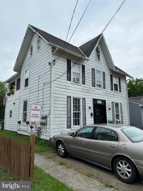 112 W Cecil Ave Property Photo 1