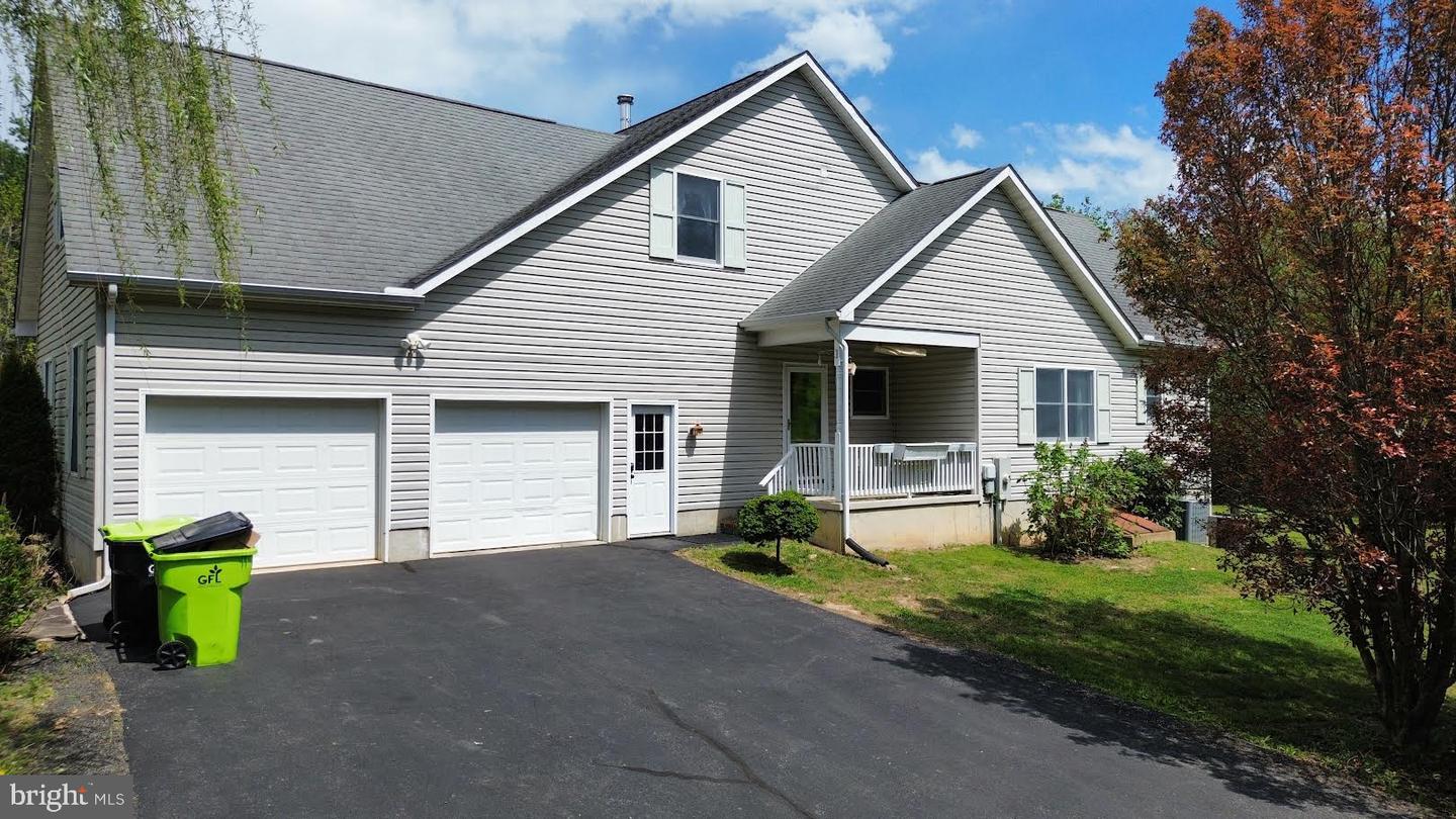 143 Clemencia Rd Property Photo 4