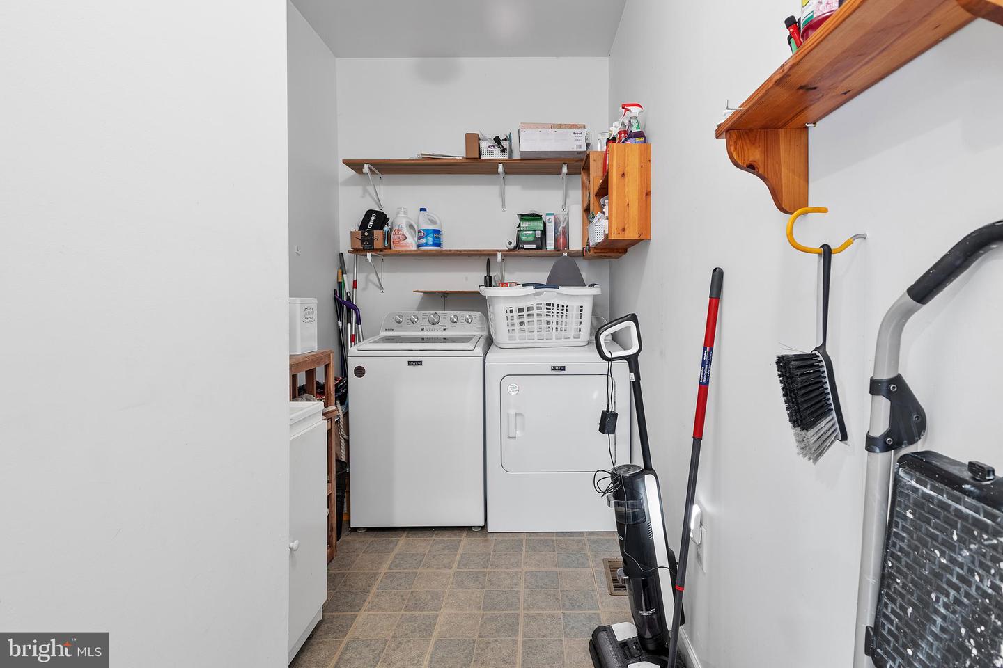143 Clemencia Rd Property Photo 19