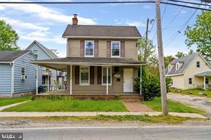 114 W Cecil Ave Property Photo 1
