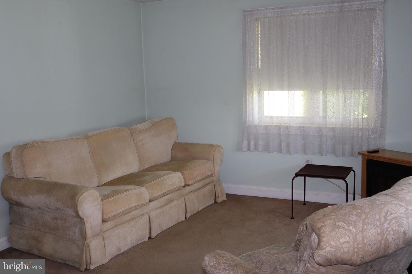 1623 W Pulaski Hwy Property Photo 4