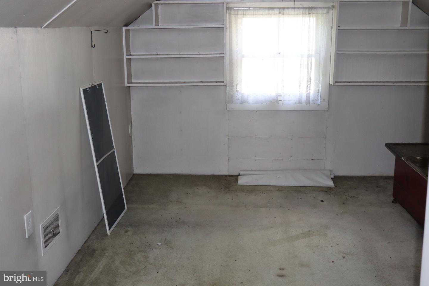 1623 W Pulaski Hwy Property Photo 9