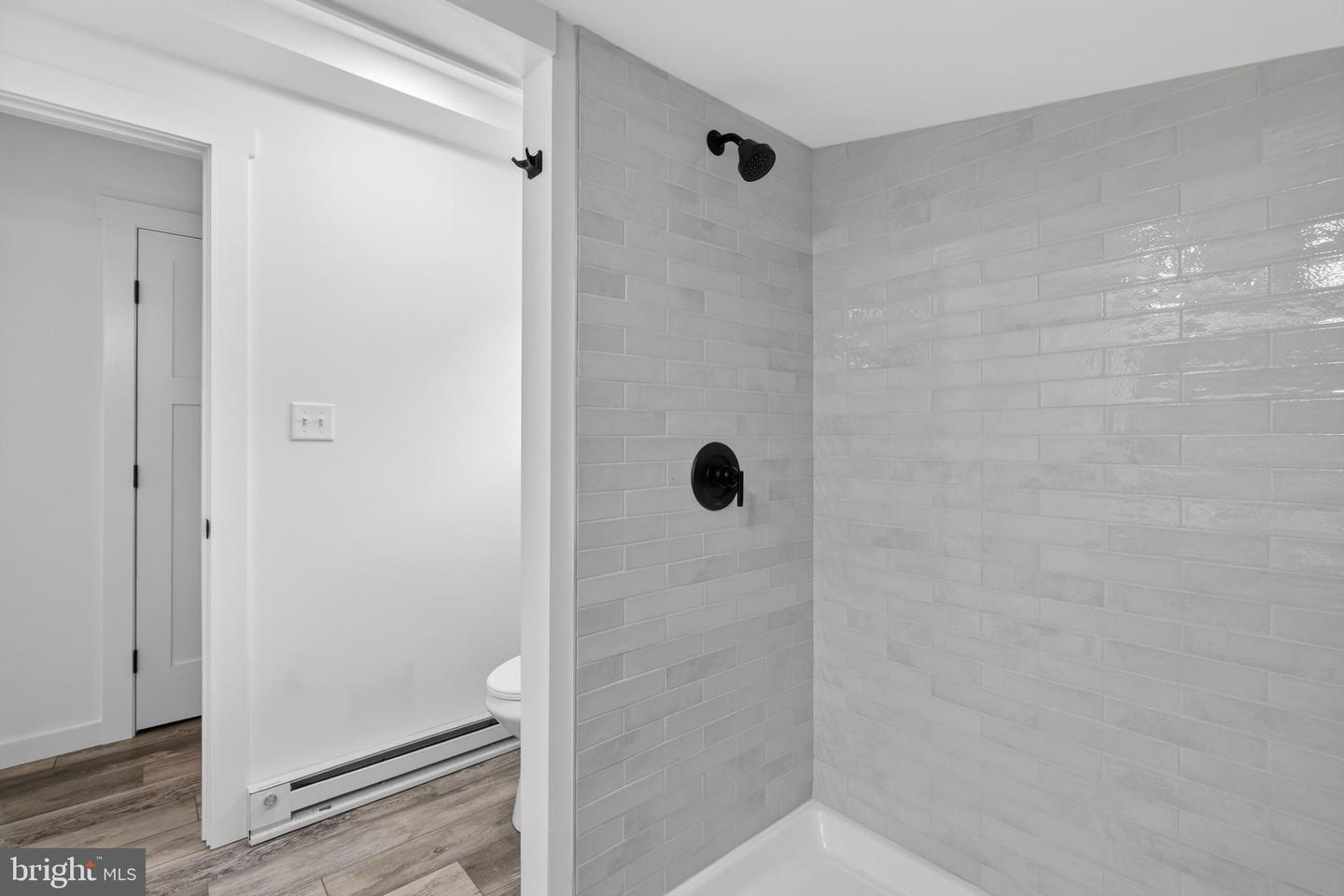 70 Park Ln Property Photo 35
