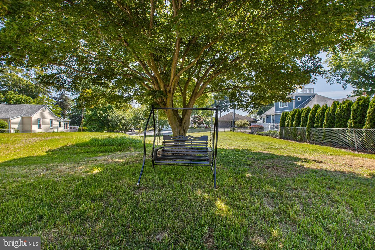 70 Park Ln Property Photo 53