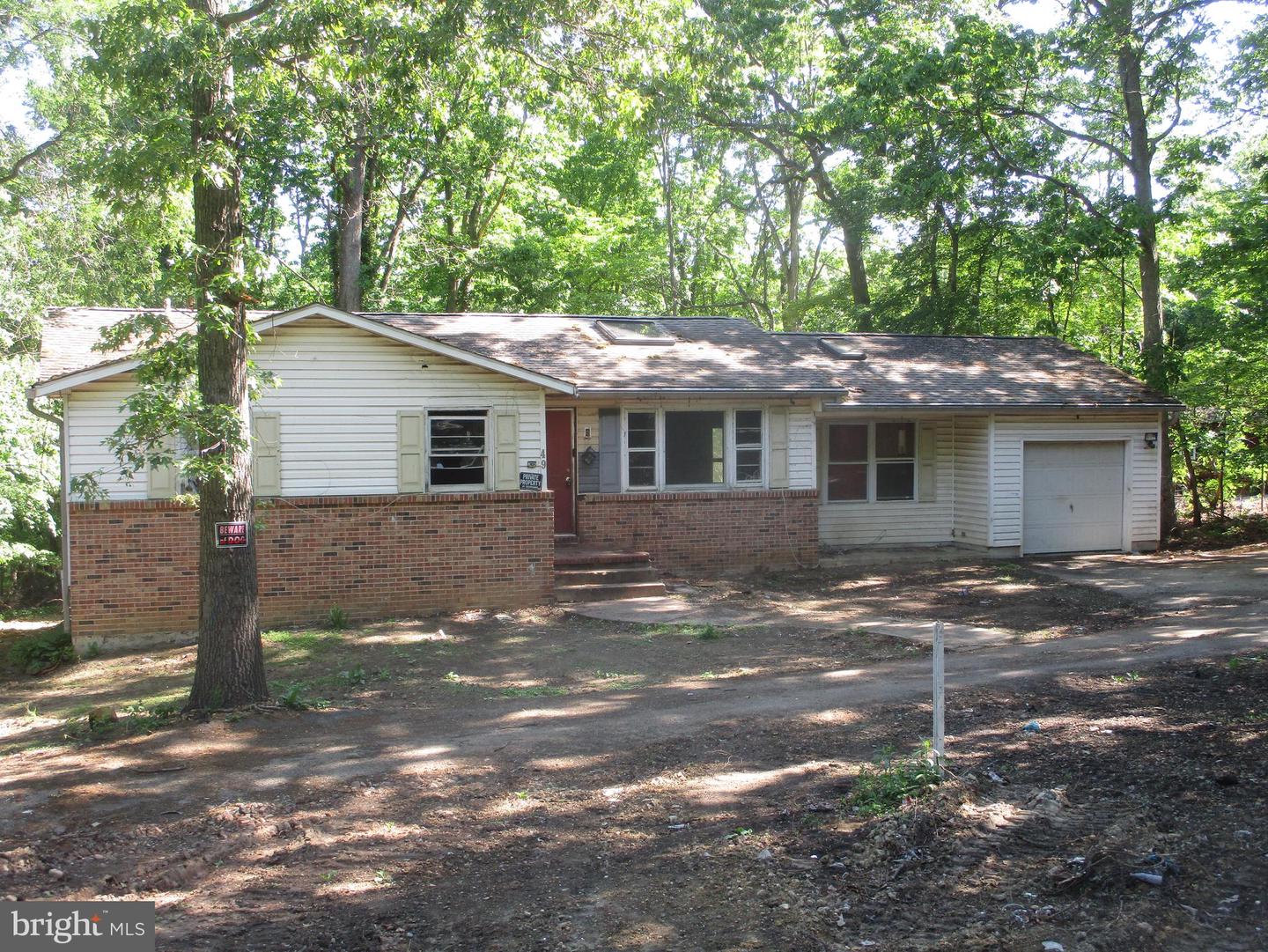 49 Crestwood Dr Property Photo 1