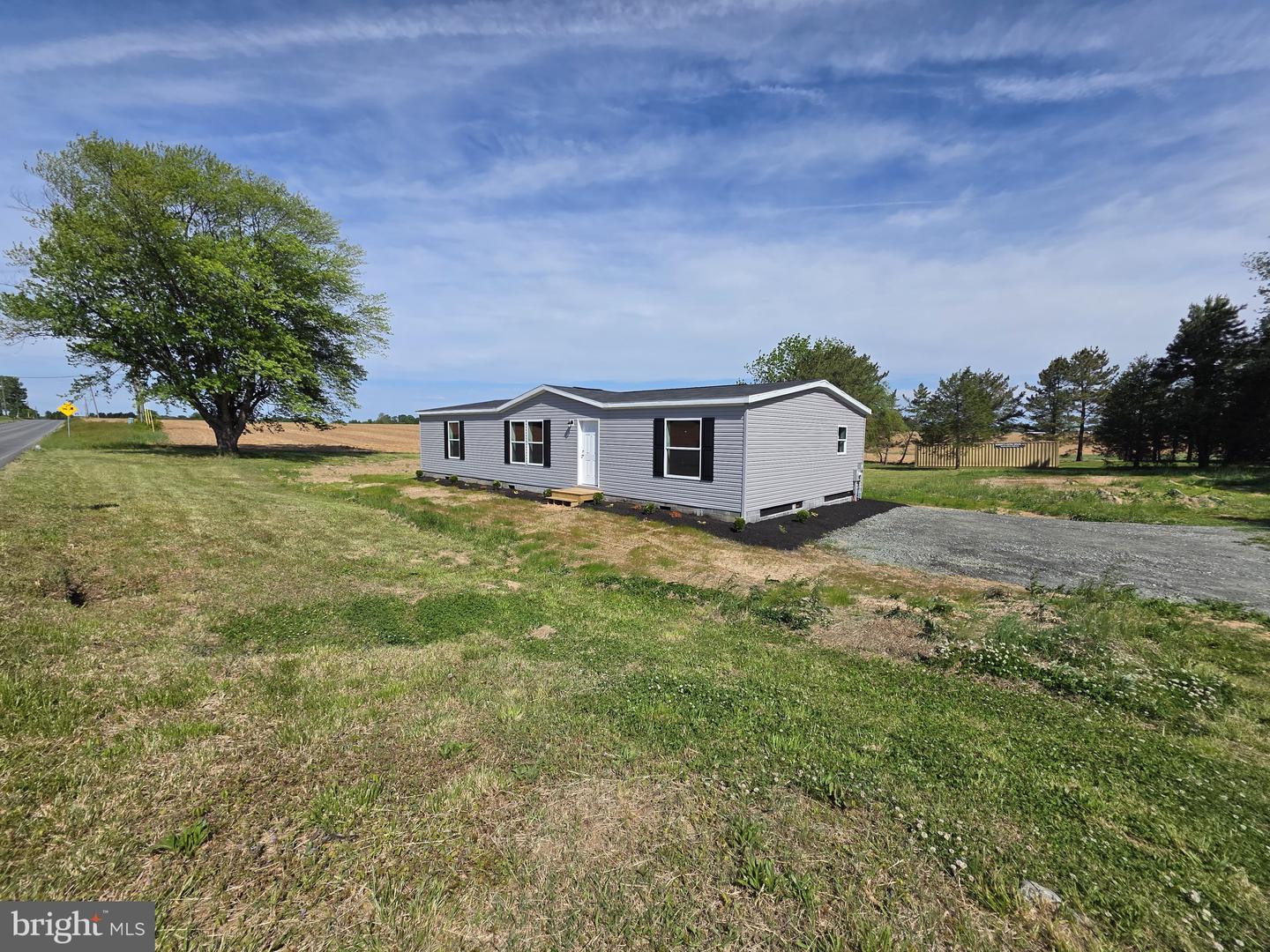 289 Grove Neck Rd Property Photo 1