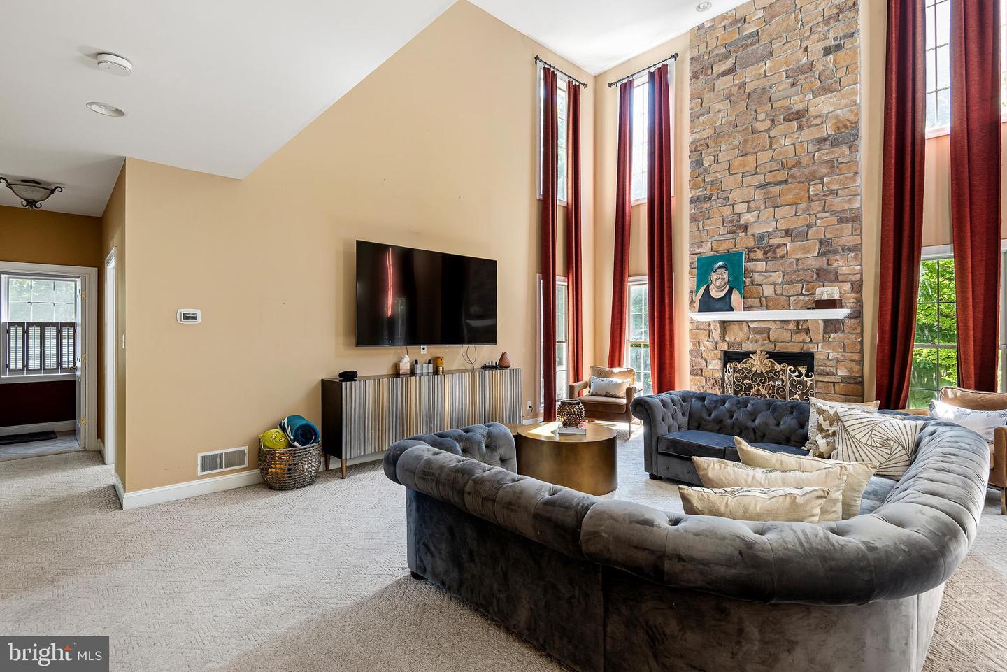 233 Woodholme Way Property Photo 15