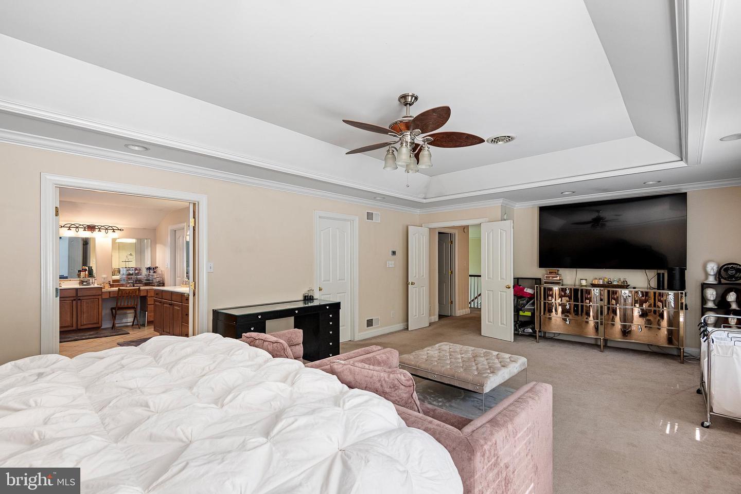233 Woodholme Way Property Photo 30